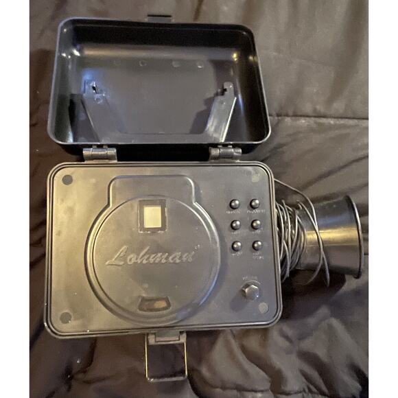 Lohman Coyote Caller | WITH Coyote Calling DVDs - Picture 1 of 5